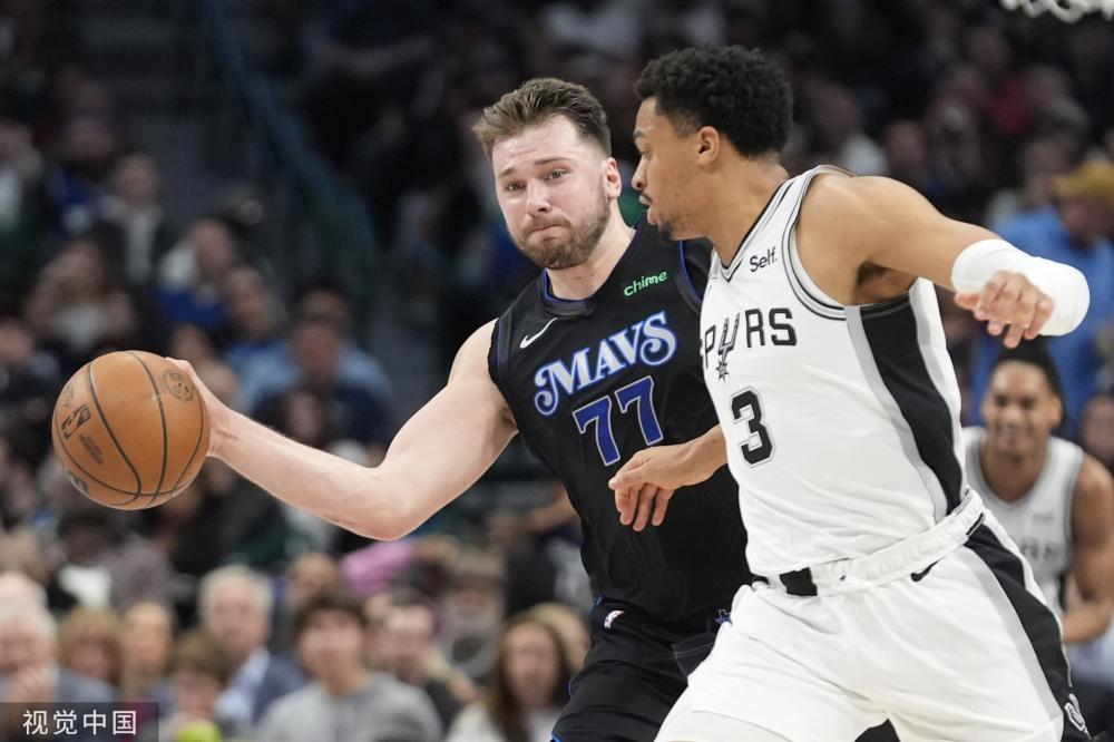 年中羽赛男 年中羽赛男