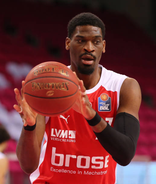 他留给球队 他留给球队